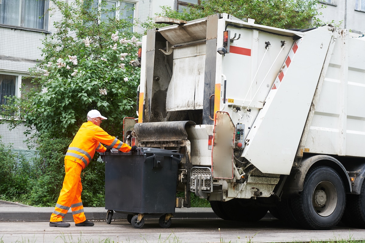 What’s Needed to Accelerate Electric Refuse Vehicle Adoption in the UK?