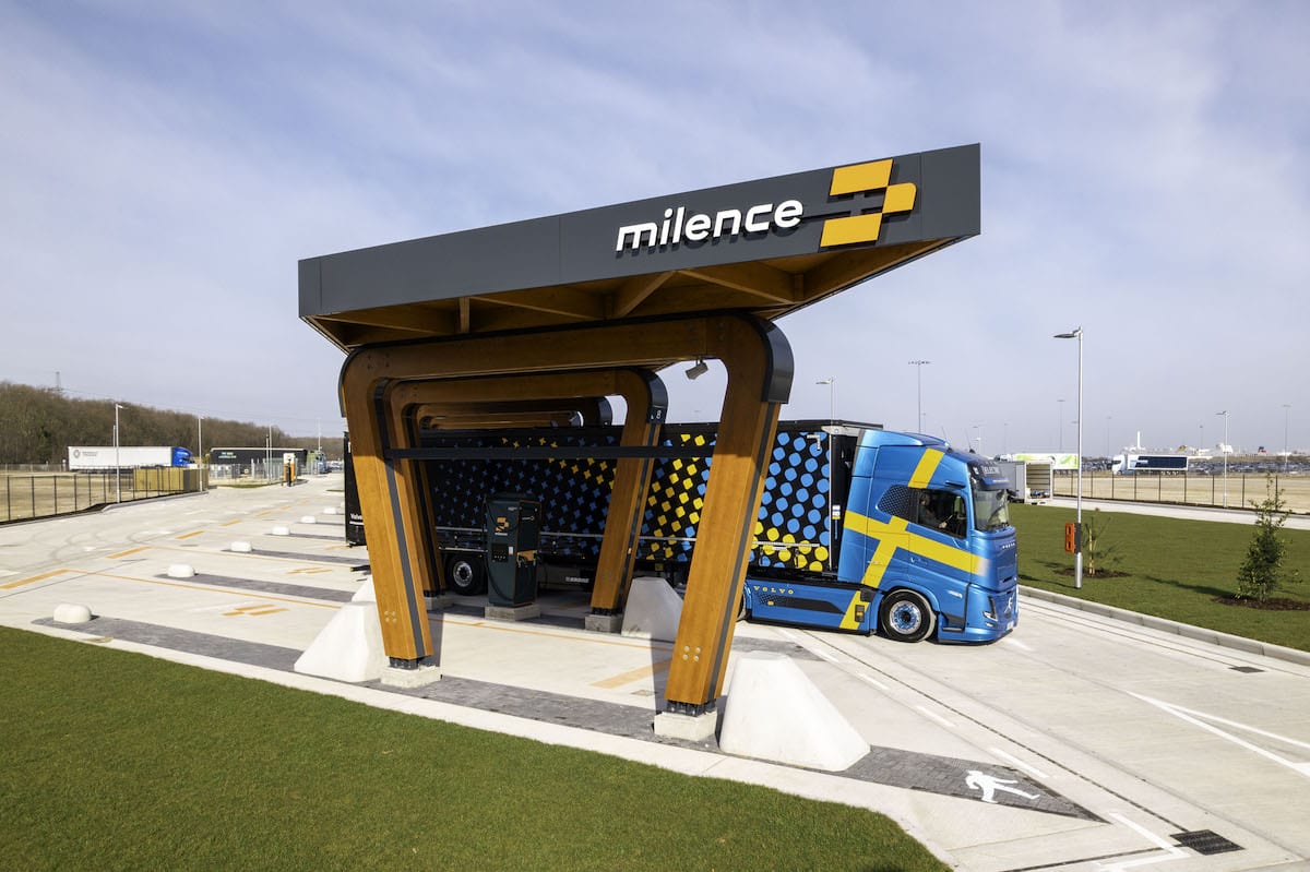 Powering the UK’s Electric Transport Transition: Milence opens its first UK charging hub in Immingham